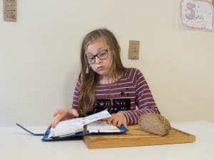 avoir du pain sur la planche