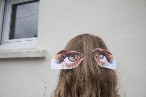 avoir les yeux derrière la tête (2) (1)